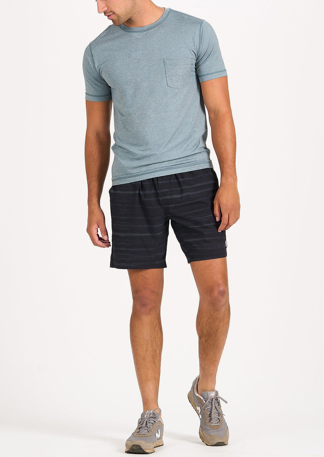 Vuori Men&#39;s Tradewind Performance T-Shirt Steel Blue Heather